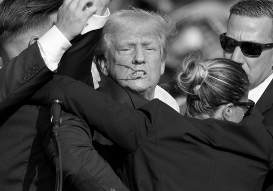 Donald Trump Survives Assassination Attempt Picture Photo 4X6